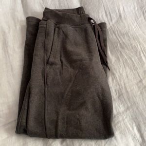 Lululemon Sweatpants (L - 30 length)